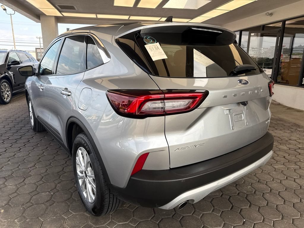 Used 2023 Ford Escape Active AWD/4WD image 8