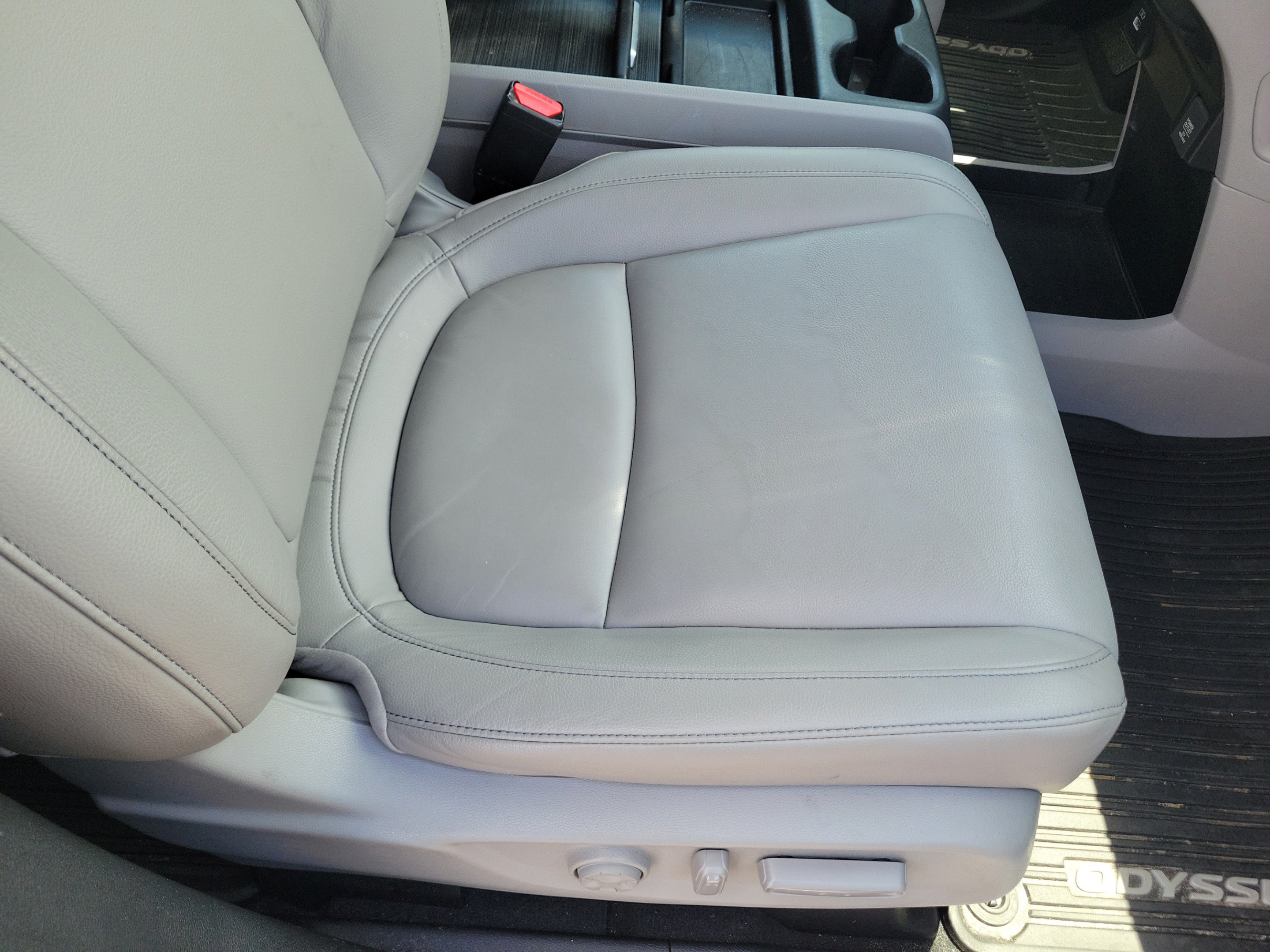 Certified 2023 Honda Odyssey EX-L image 19