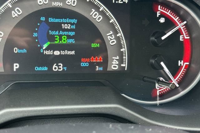 New 2025 Toyota RAV4 LE image 30