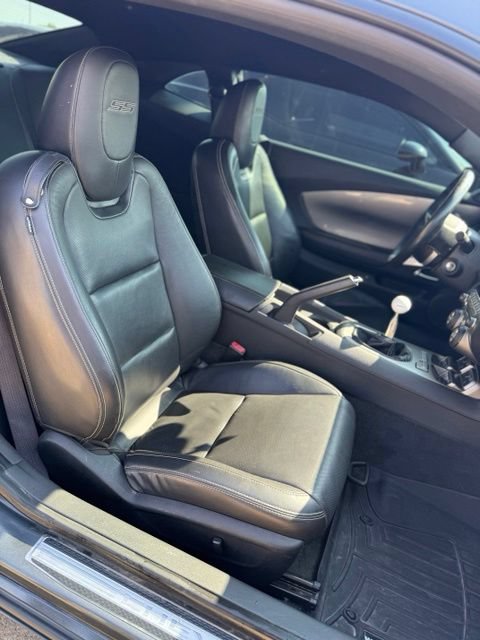 Used 2010 Chevrolet Camaro SS w/ RS Package RWD image 14