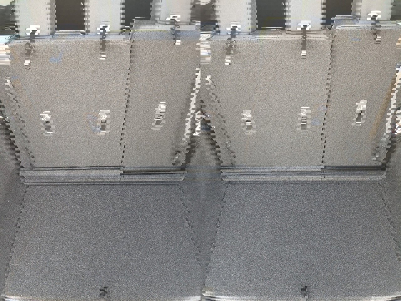 New 2025 Nissan Pathfinder SV image 29