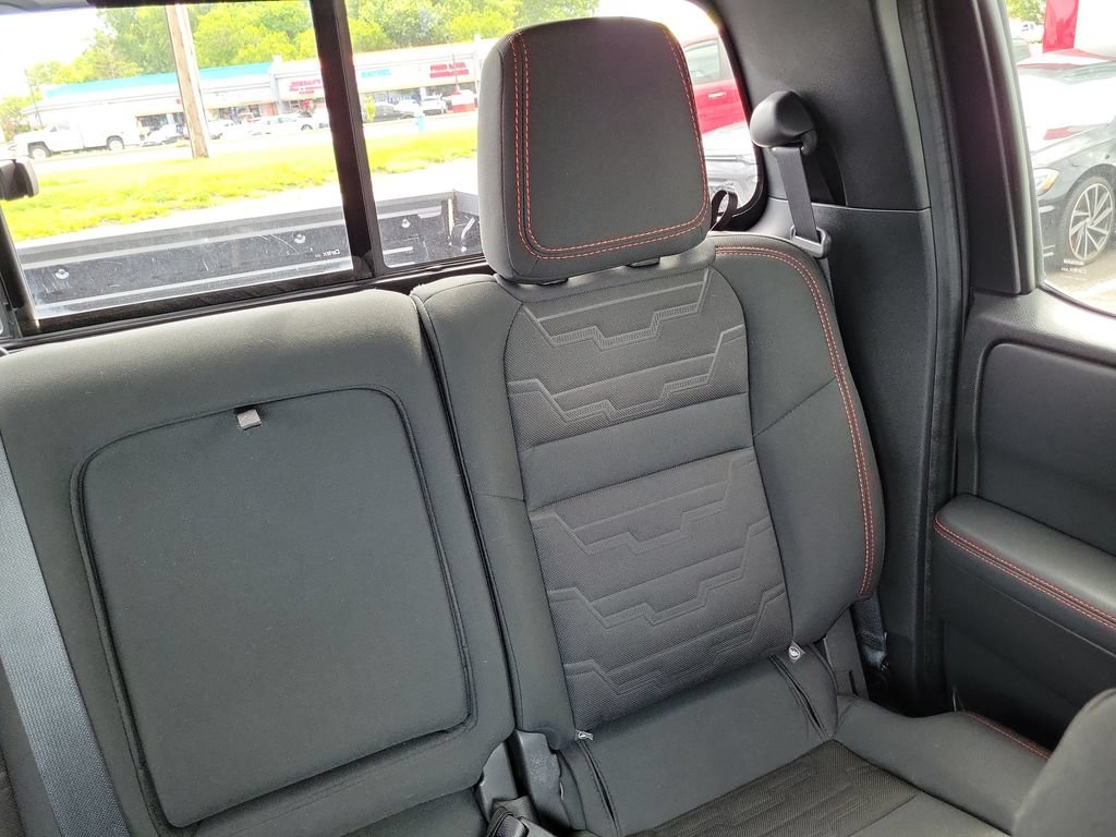 Used 2022 Nissan Frontier PRO-4X w/ Technology Package AWD/4WD image 11
