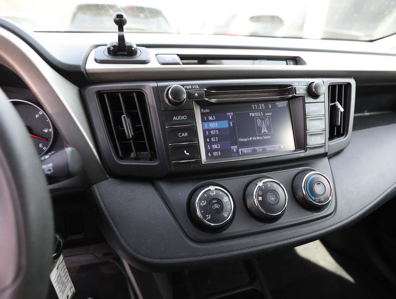 Used 2016 Toyota RAV4 LE image 18