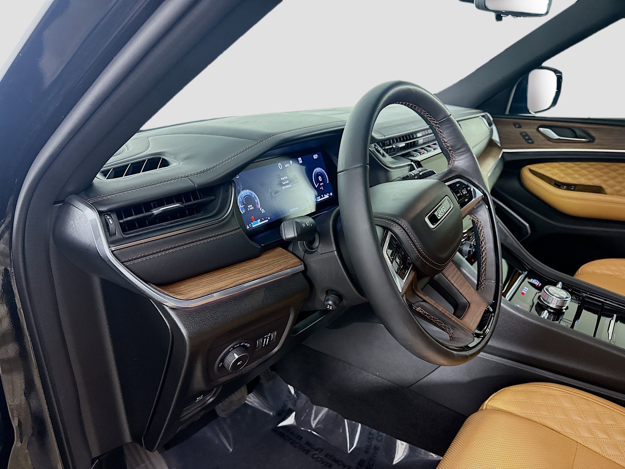 Used 2024 Jeep Grand Cherokee Summit w/ Adv Protech Group IV image 23