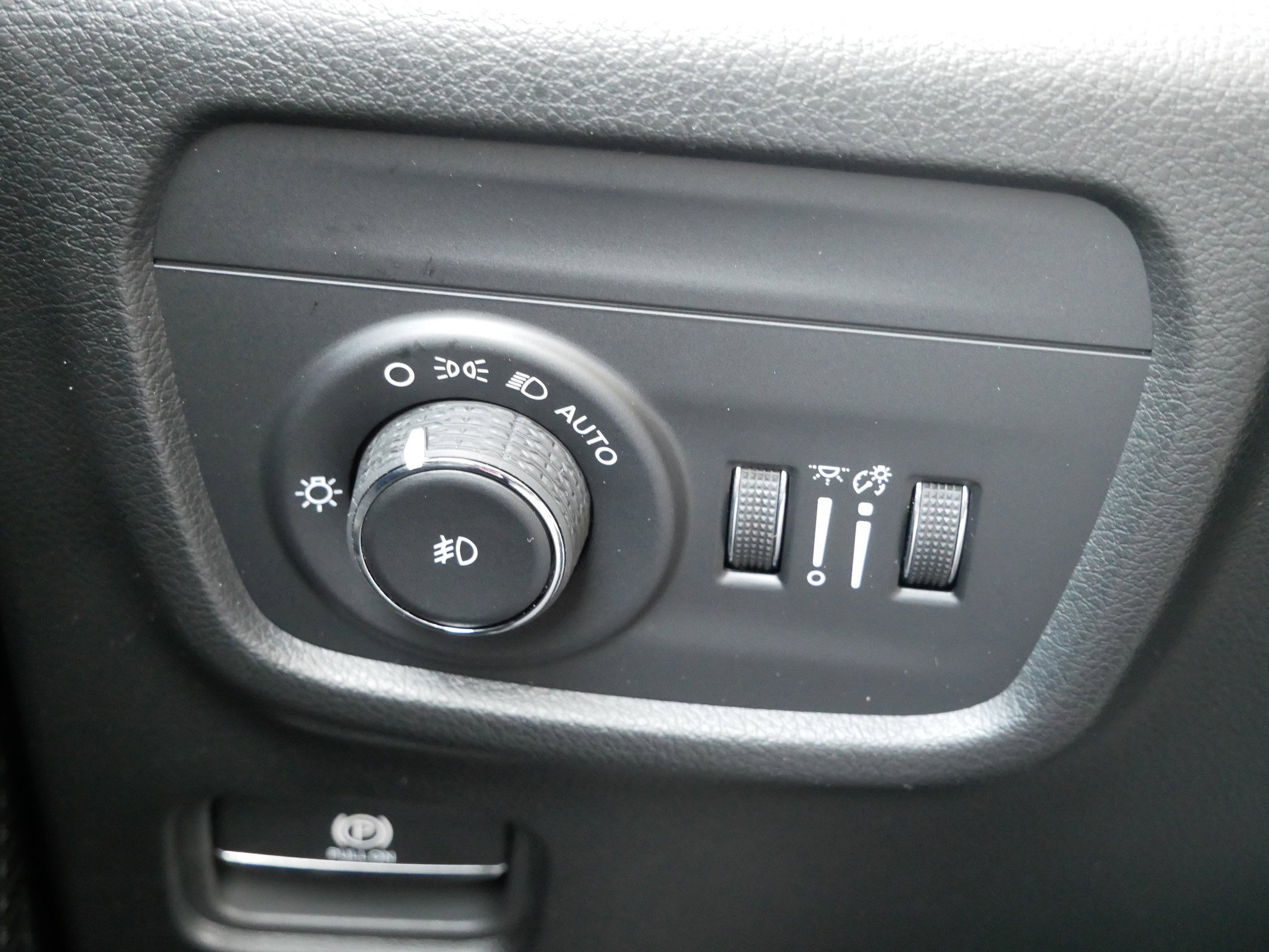 New 2025 Jeep Grand Cherokee L Limited image 19