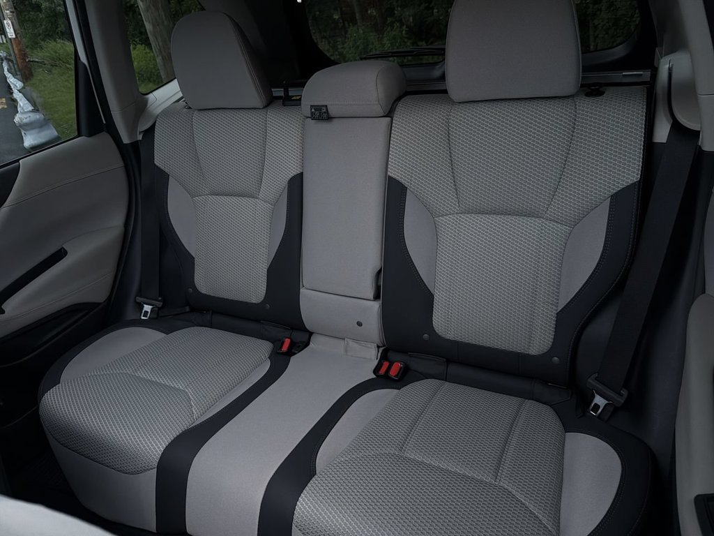 Certified 2023 Subaru Forester Premium AWD/4WD image 23