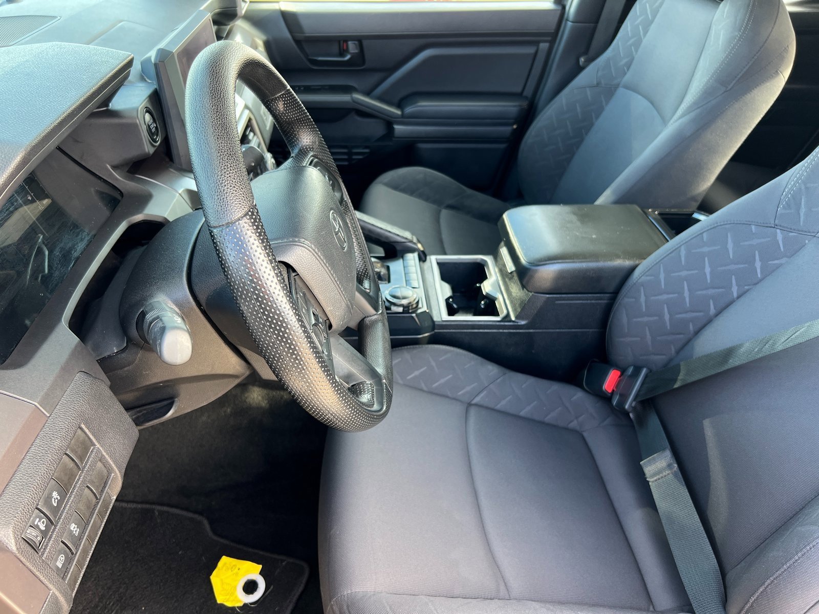 Used 2025 Toyota Tacoma SR5 image 15