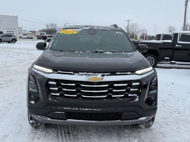 Used 2025 Chevrolet Equinox LT w/ Convenience Package II image 3