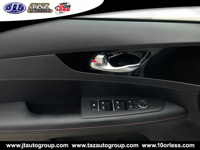 Used 2022 Kia Forte GT FWD image 11