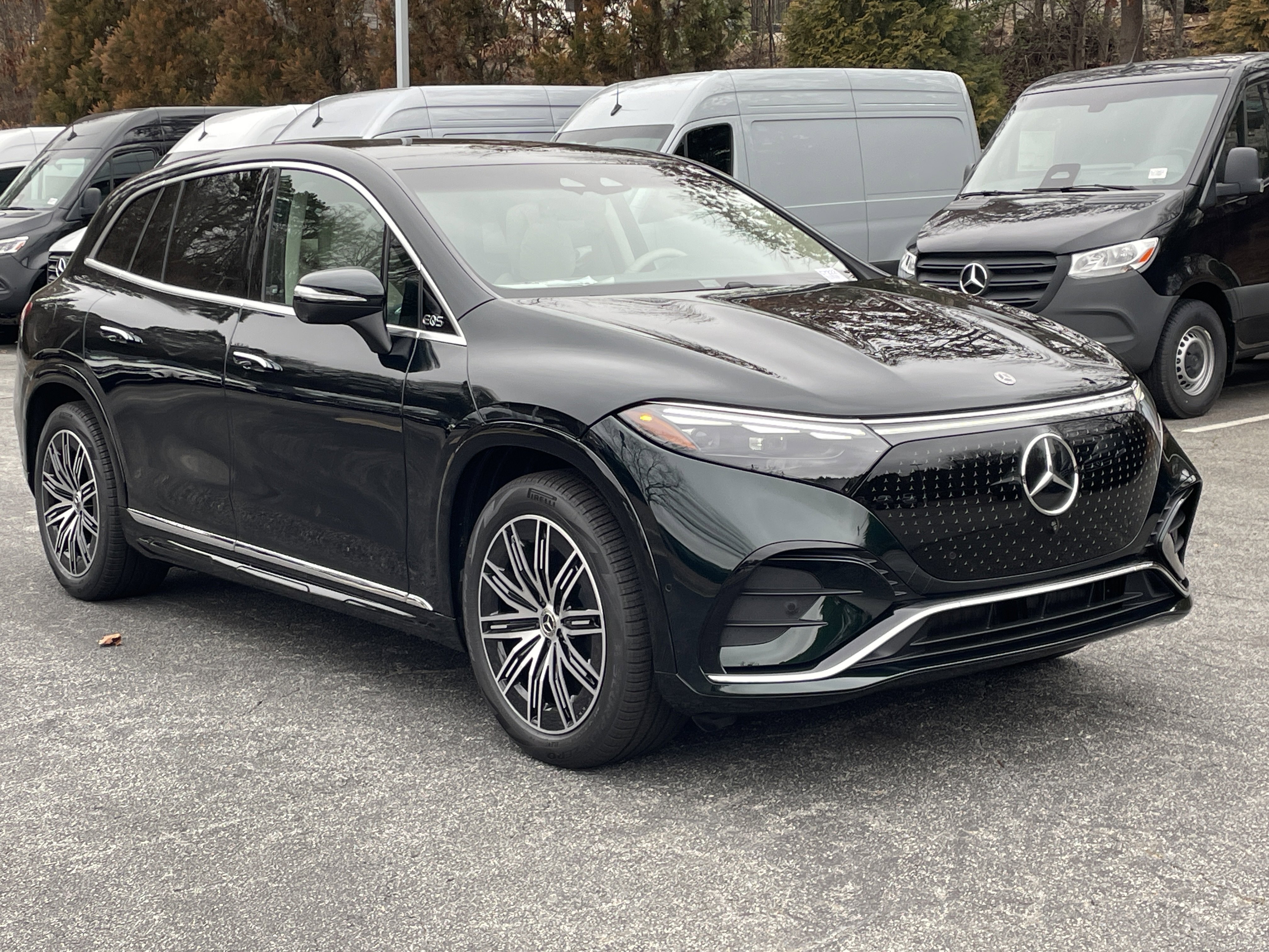 New 2026 Mercedes-Benz EQS 400 4MATIC SUV image 4