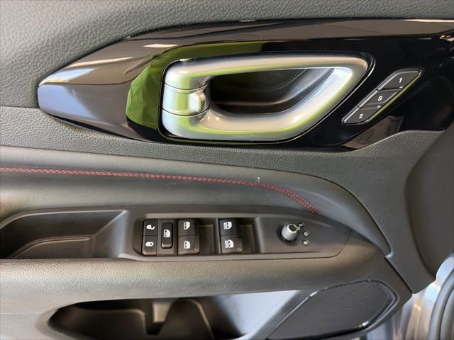 Used 2023 Jeep Compass Trailhawk w/ Trailhawk Elite Group image 16