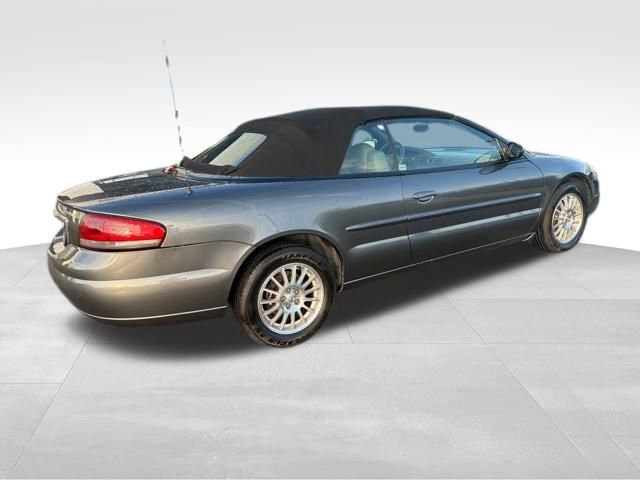 Used 2005 Chrysler Sebring Touring w/ Electronics Convenience Group image 12
