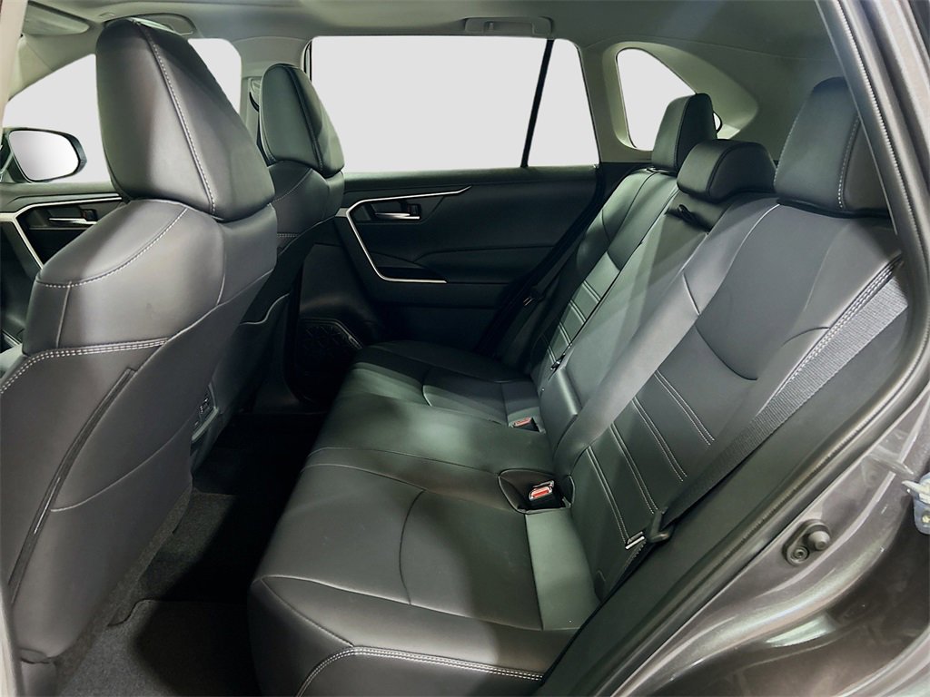 Used 2025 Toyota RAV4 XLE Premium image 21