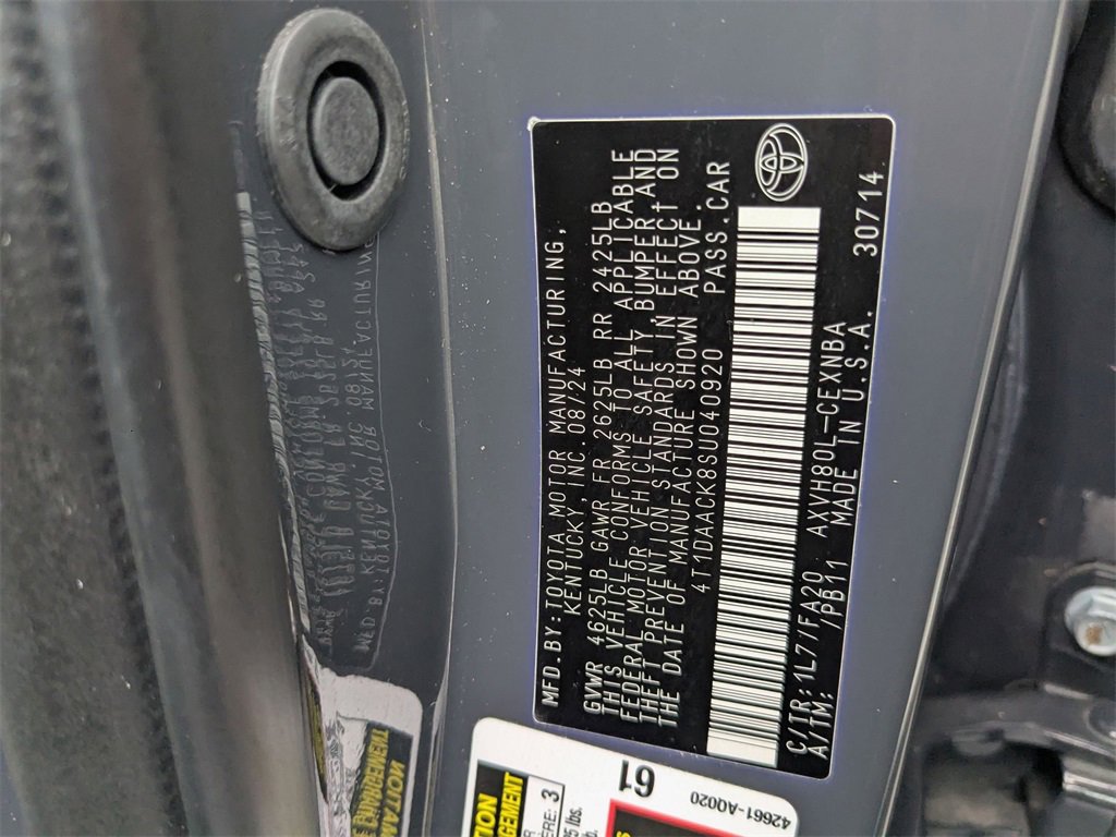 Used 2025 Toyota Camry LE image 34