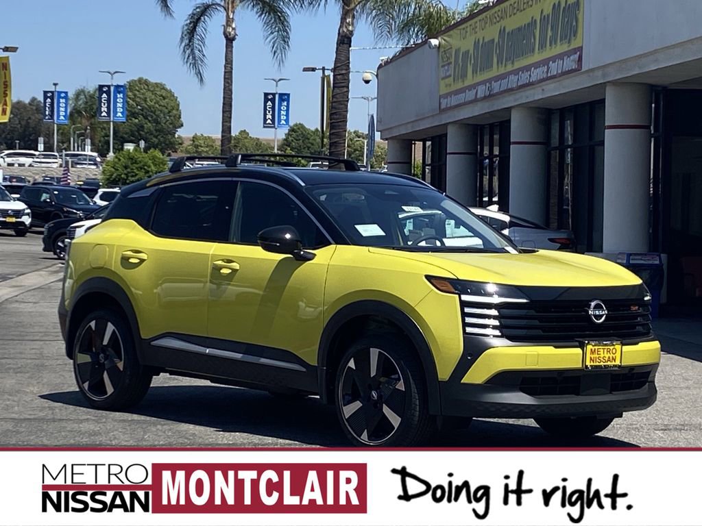 New 2025 Nissan Kicks SR image 1