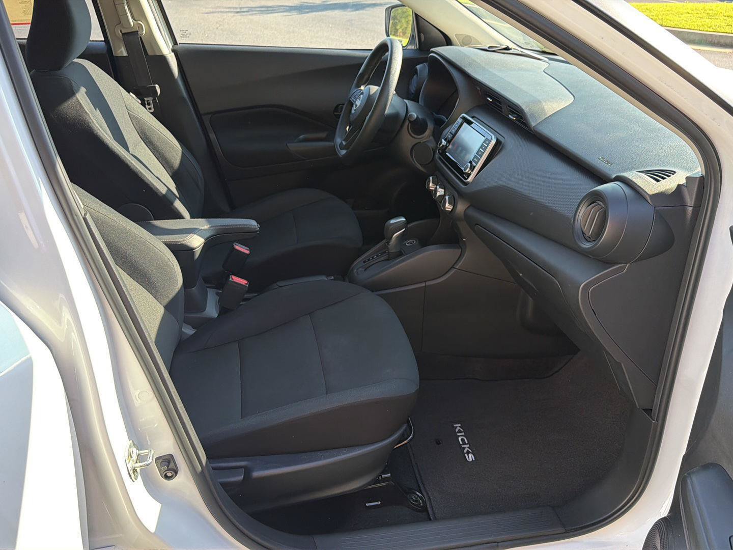 Used 2024 Nissan Kicks S FWD image 13