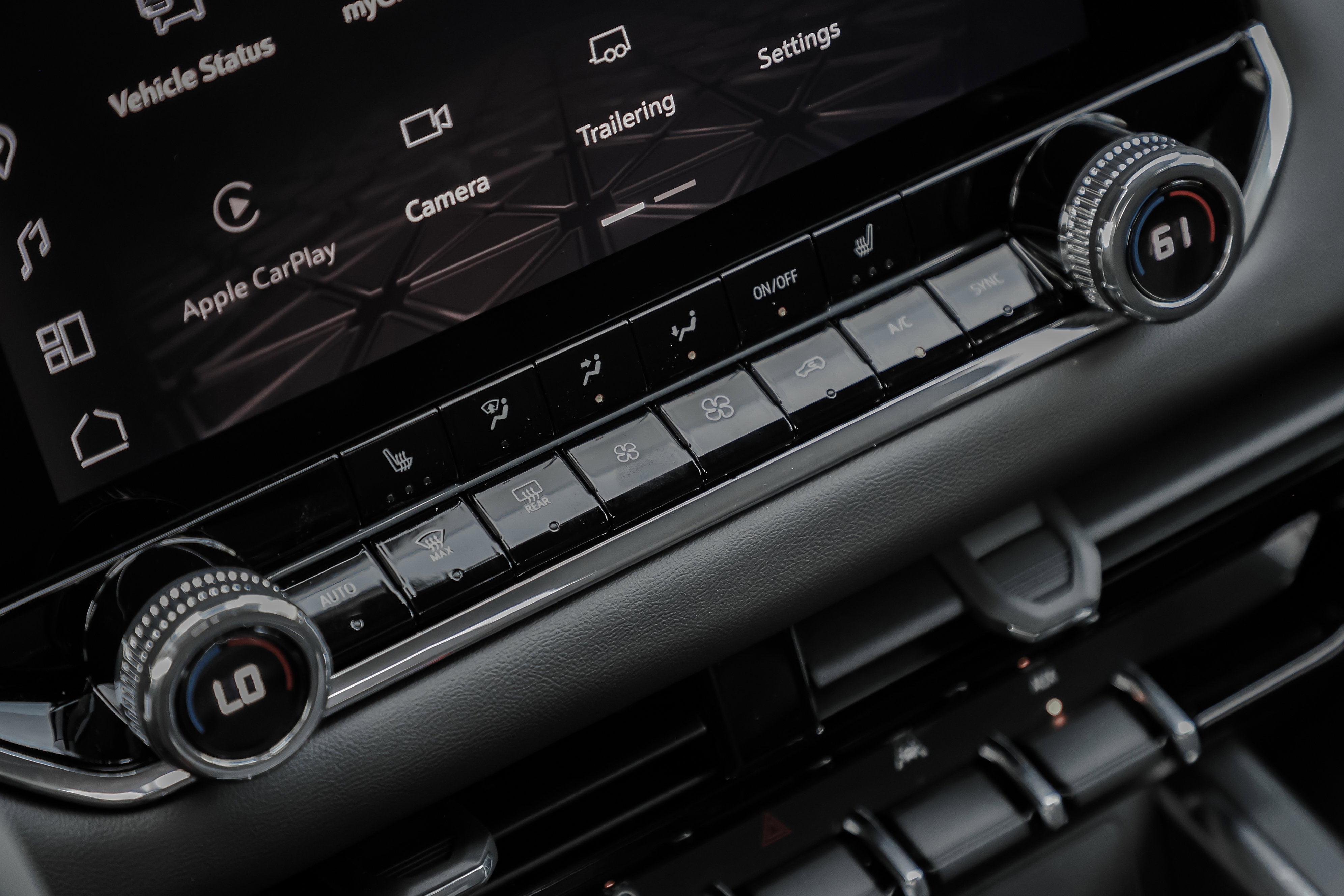 New 2026 GMC Canyon Elevation w/ Convenience Package image 30