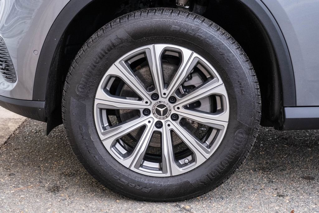 Used 2023 Mercedes-Benz GLC 300 4MATIC w/ Pinnacle Trim Package image 31