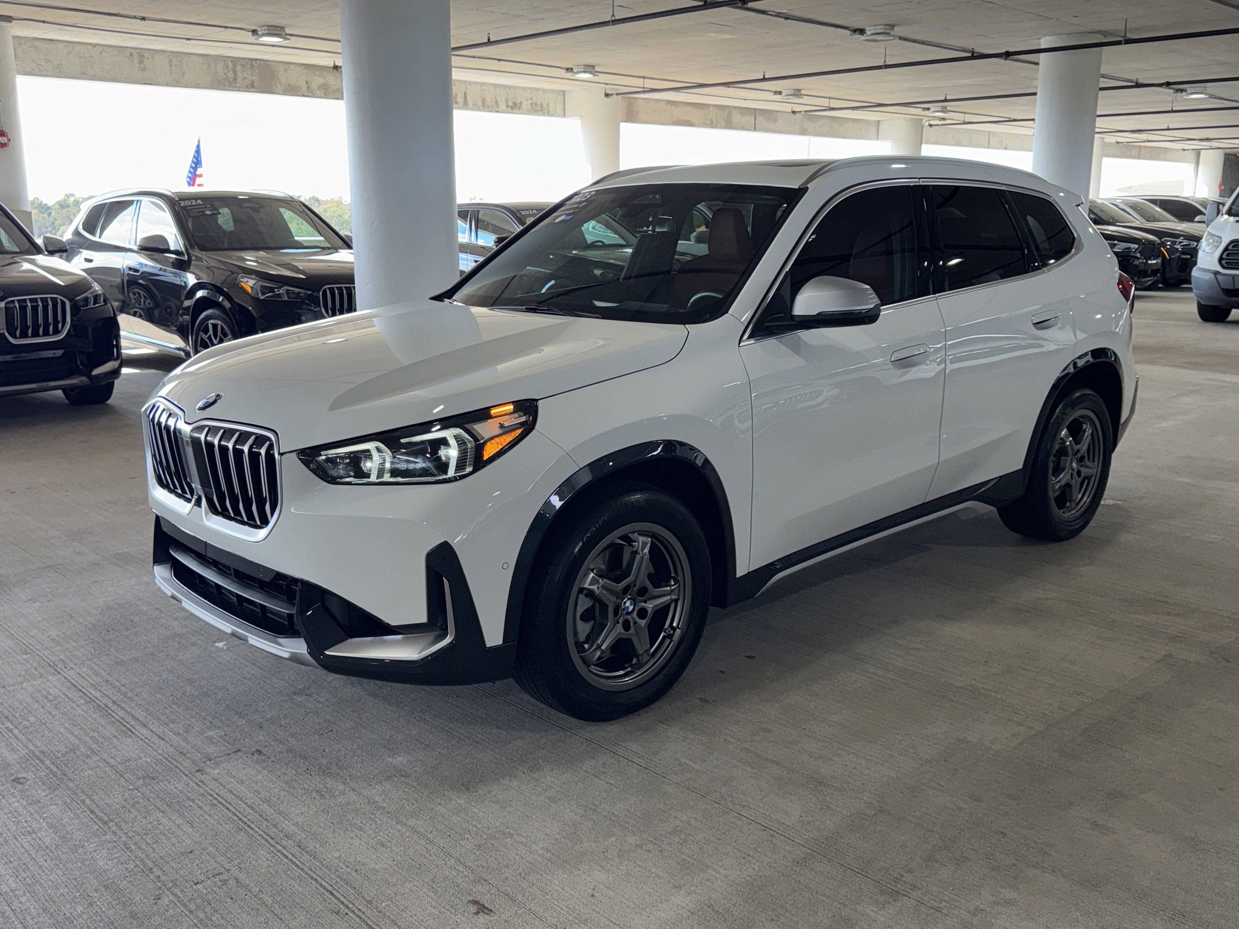 Certified 2023 BMW X1 xDrive28i w/ Premium Package image 4