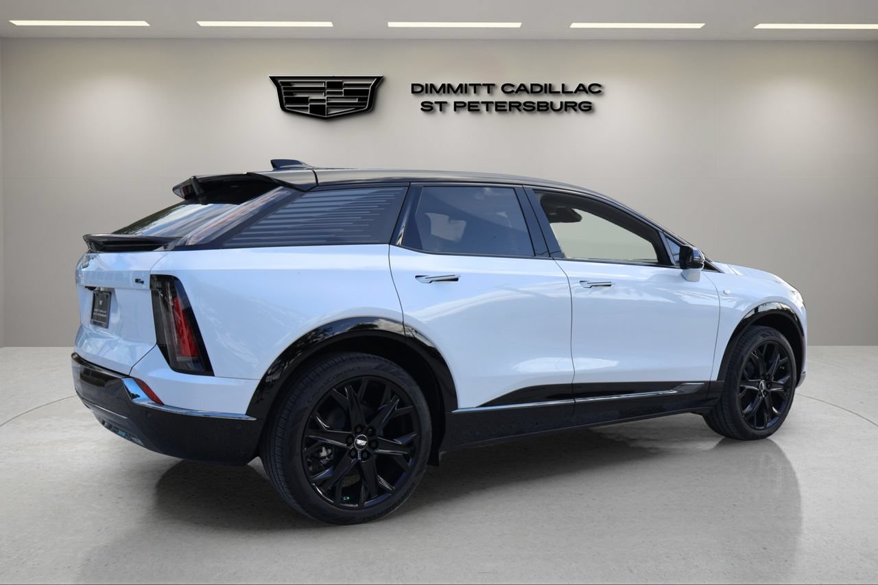 New 2027 Cadillac Optiq Sport w/ LPO, ONYX Package AWD/4WD image 5