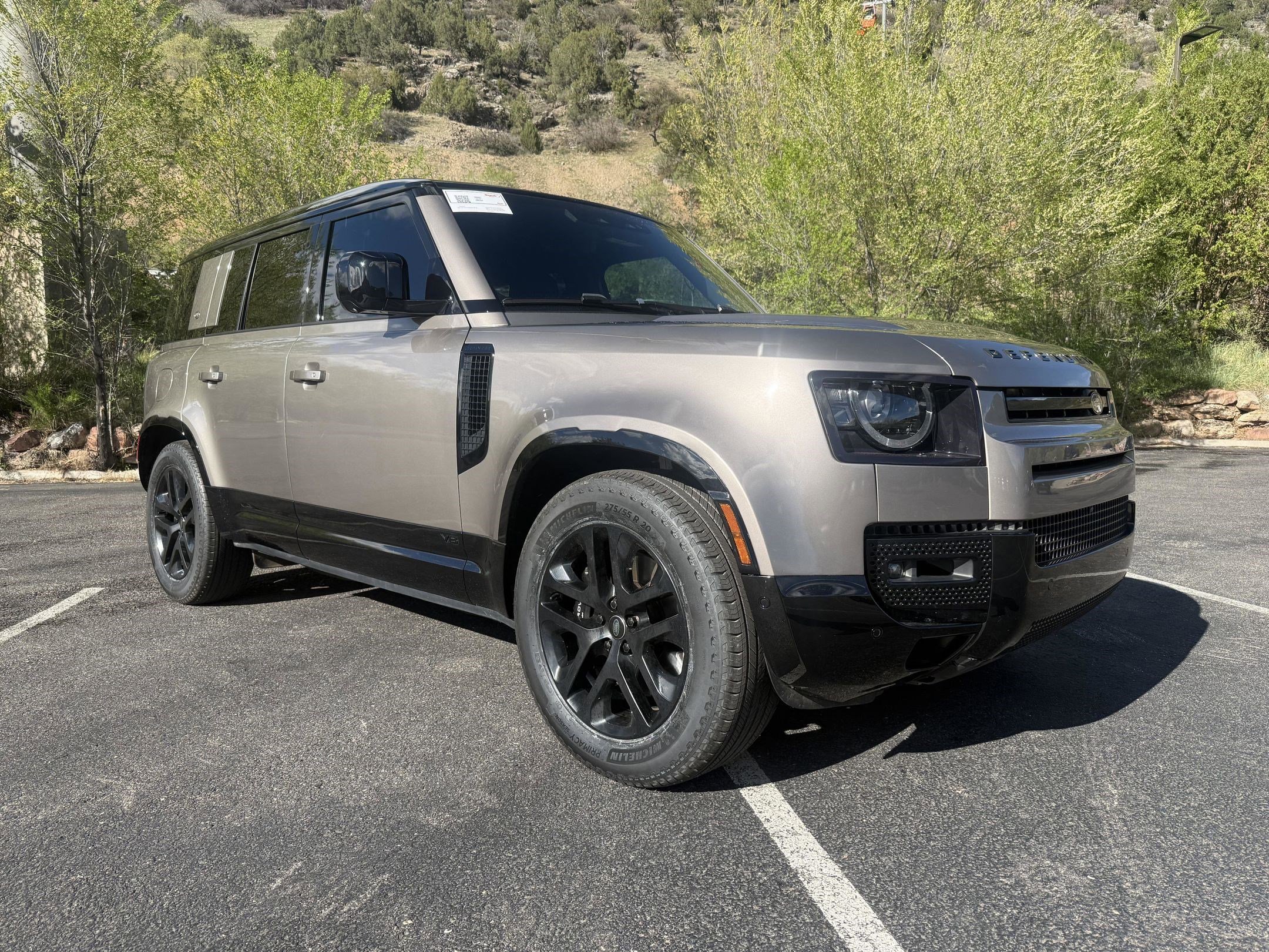 Certified 2023 Land Rover Defender 110 V8 image 7