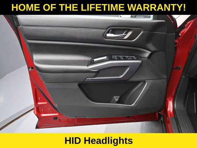 Used 2024 Nissan Pathfinder SL w/ SL Premium Package image 11