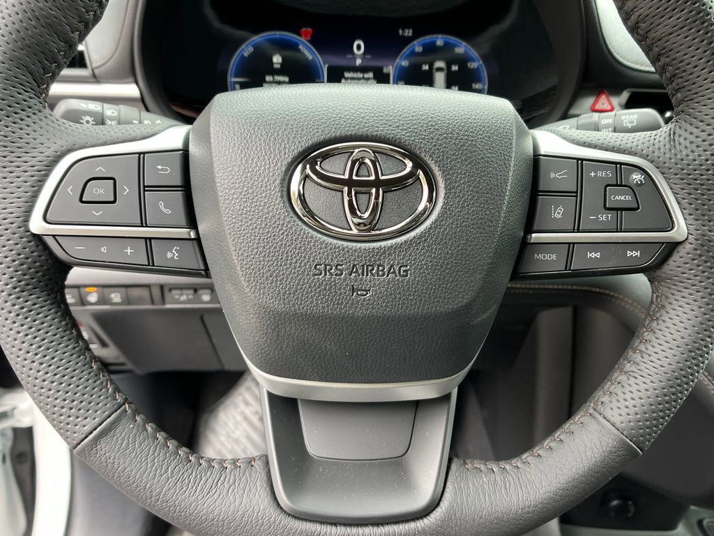 New 2026 Toyota Sienna Platinum image 14