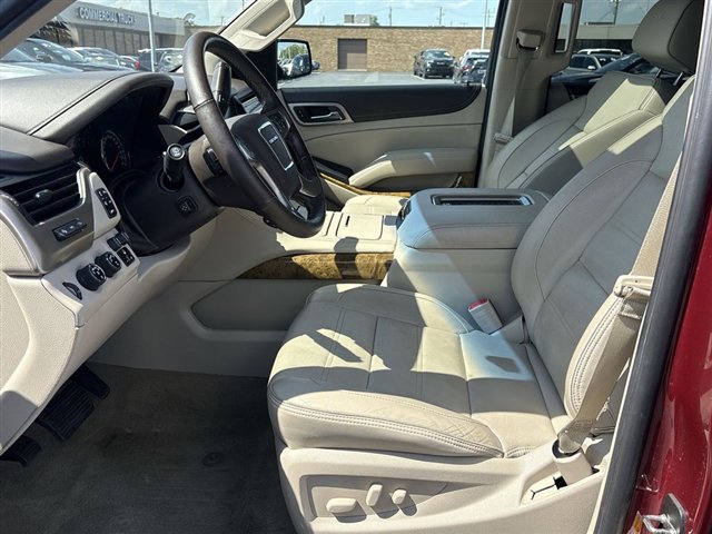 Certified 2017 GMC Yukon XL Denali w/ Open Road Package AWD/4WD image 19