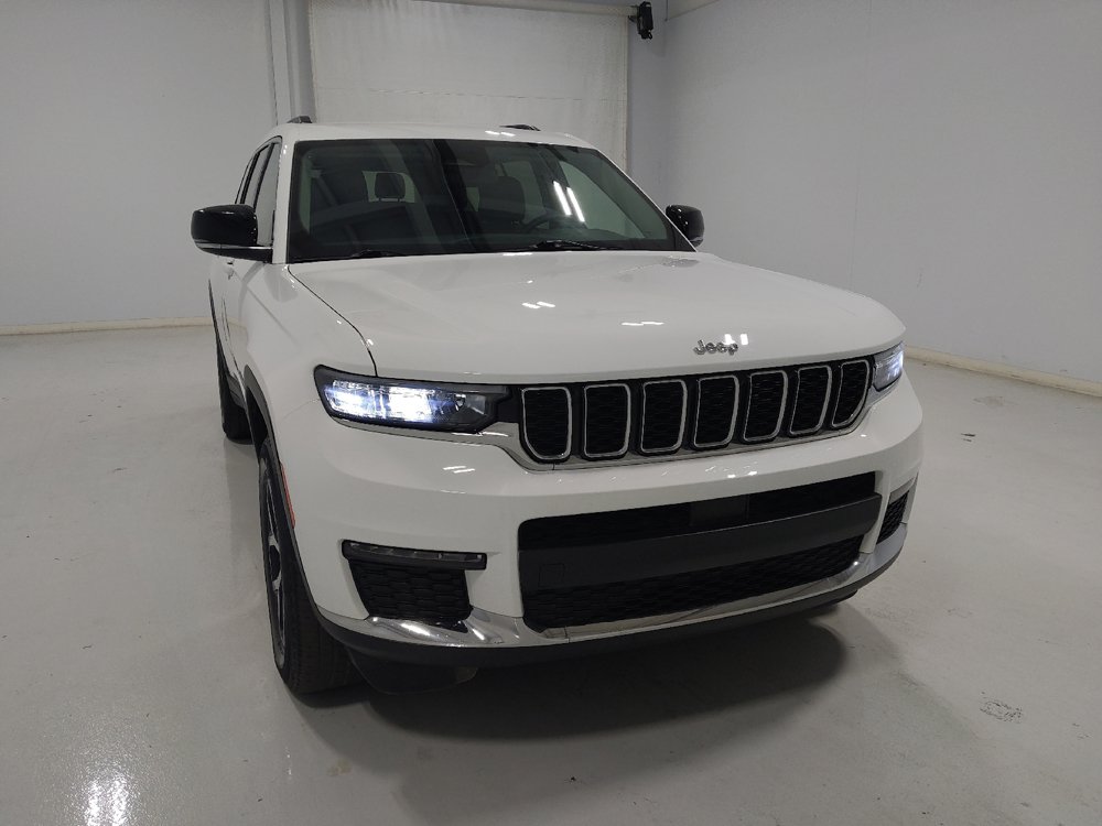 Used 2023 Jeep Grand Cherokee L Limited AWD/4WD image 14