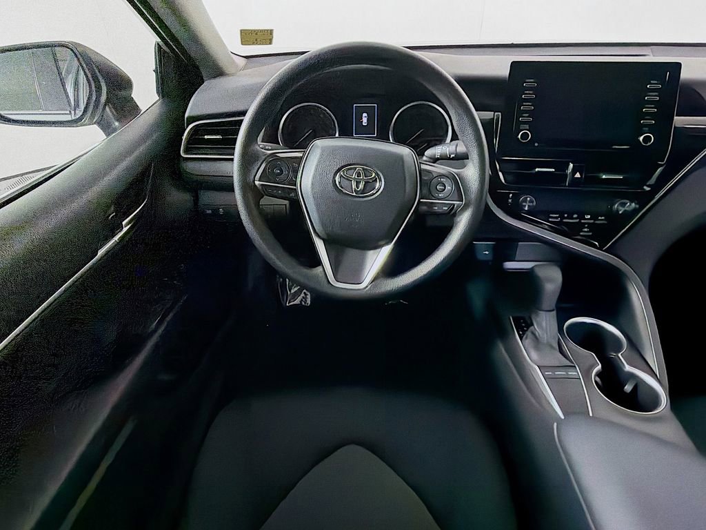 Used 2022 Toyota Camry LE image 22