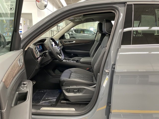 New 2025 Volkswagen Atlas SEL Premium R-Line image 27