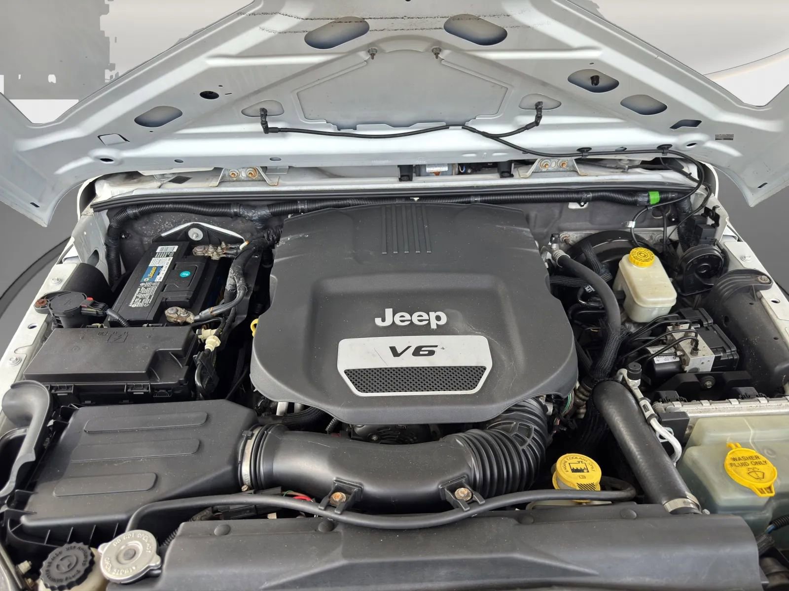 Used 2013 Jeep Wrangler Unlimited Sport image 20