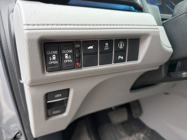 Used 2021 Honda Odyssey Elite image 20