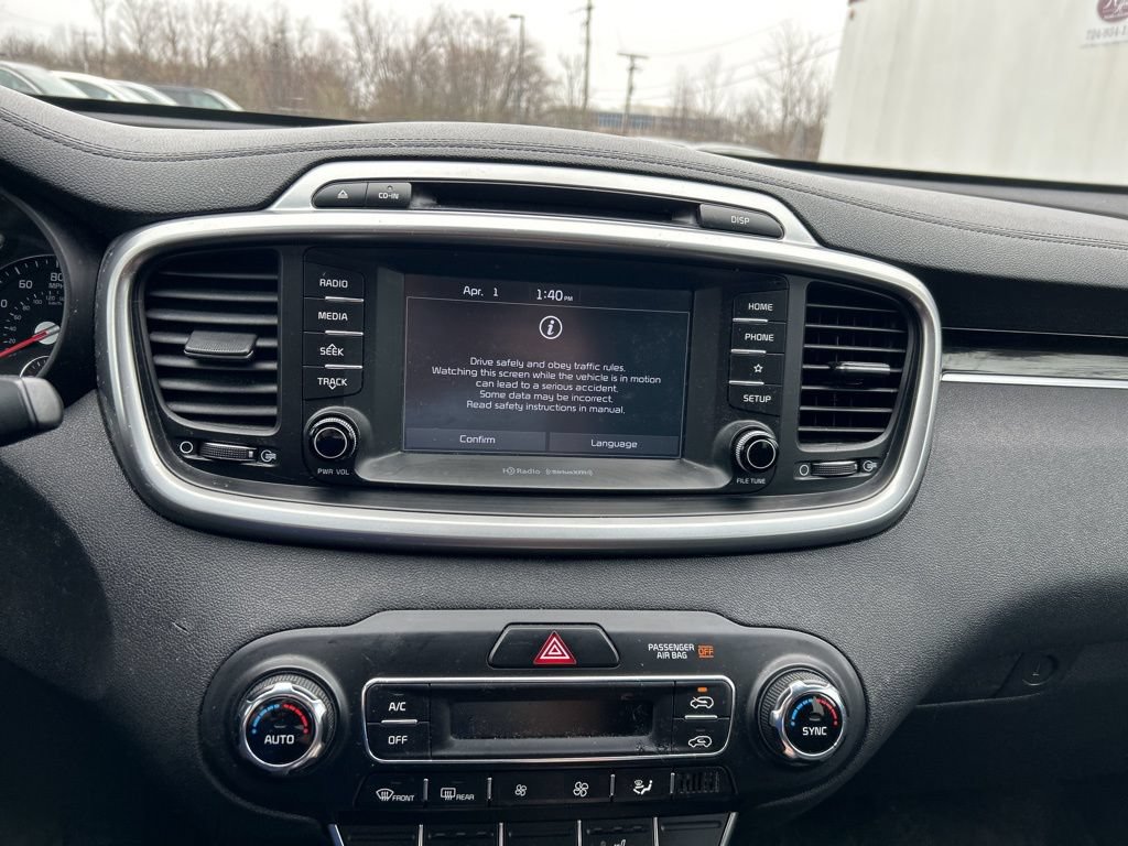 Certified 2019 Kia Sorento AWD w/ LX Convenience Package image 13