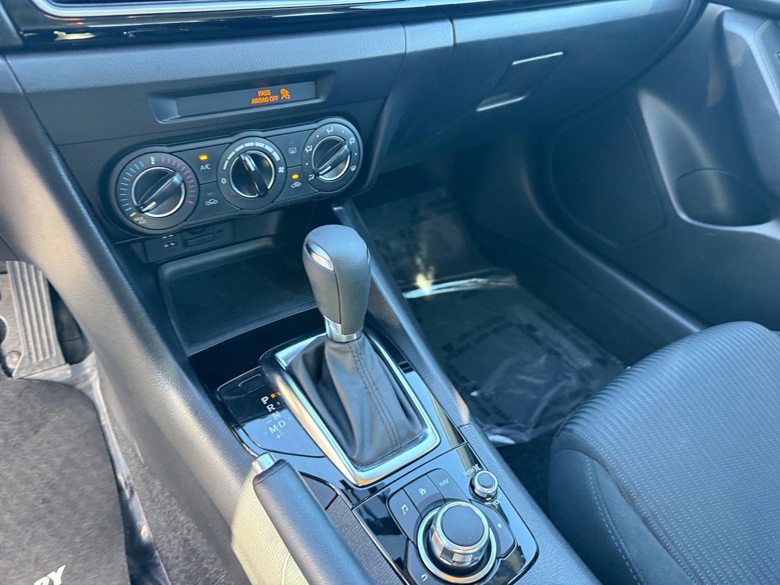 Used 2016 MAZDA MAZDA3 i Sport w/ Preferred Equipment Package image 13