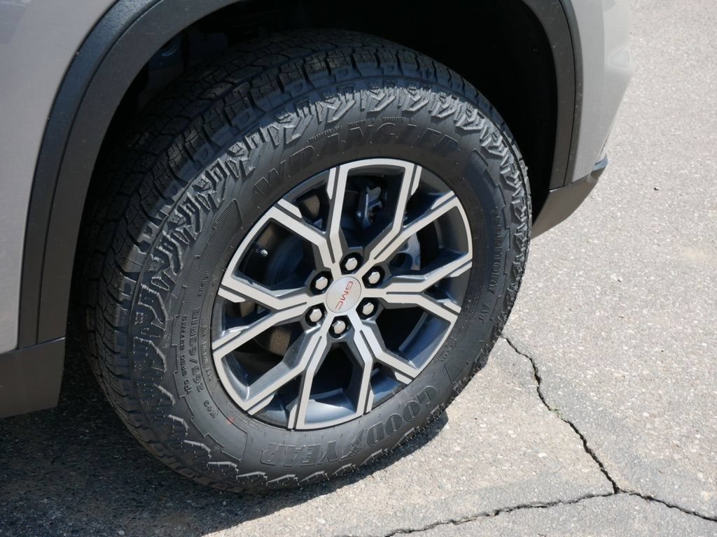 New 2026 GMC Acadia AT4 w/ Luxury Package AWD/4WD image 6