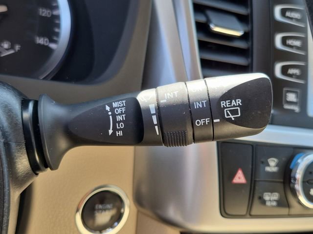 Used 2017 Toyota Highlander Limited image 27