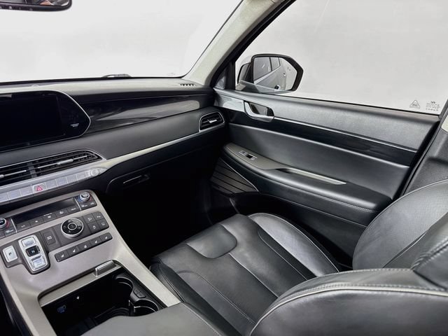 Used 2021 Hyundai Palisade Limited w/ Winter Package AWD/4WD image 25