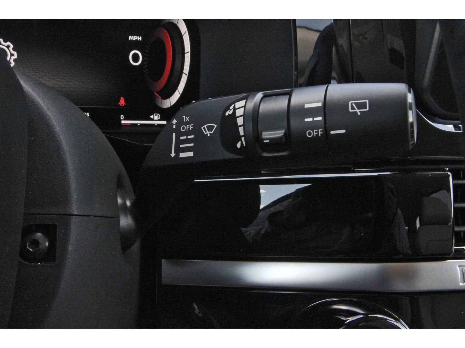 Certified 2026 Nissan Pathfinder SL AWD/4WD image 23