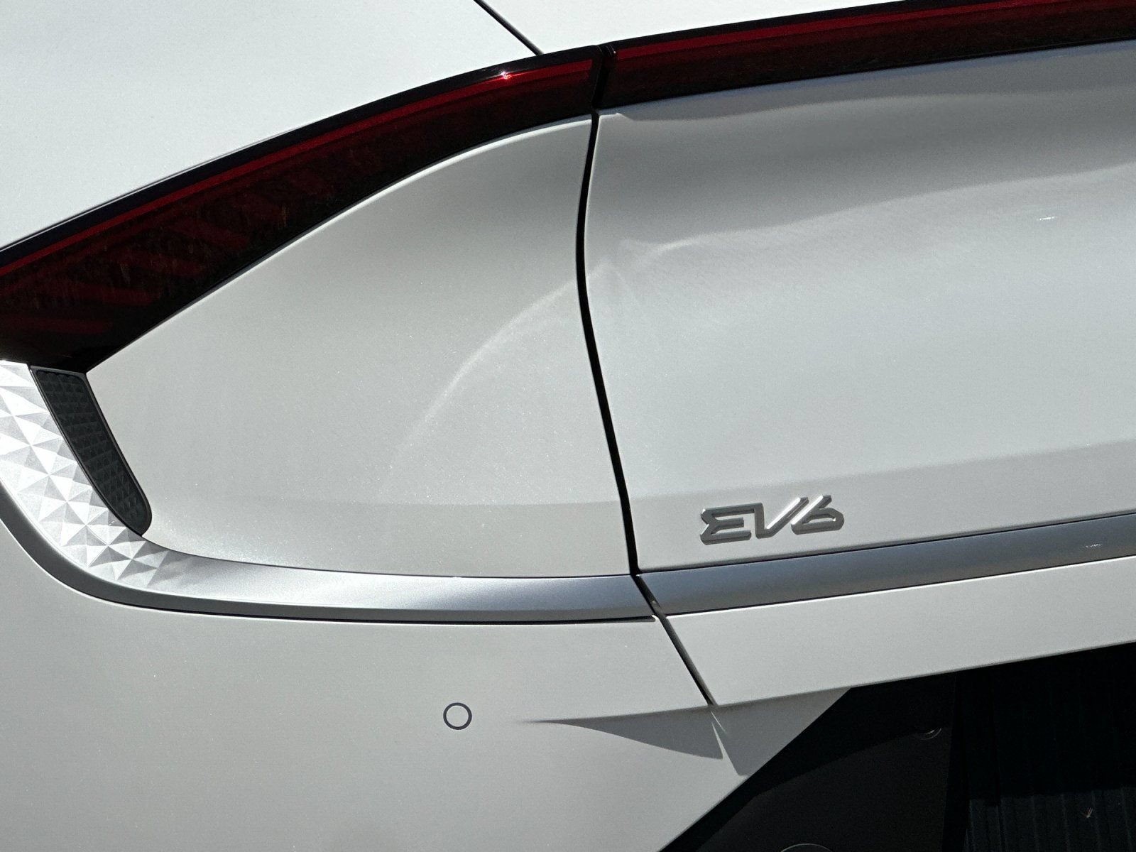 Used 2024 Kia EV6 Light RWD image 27