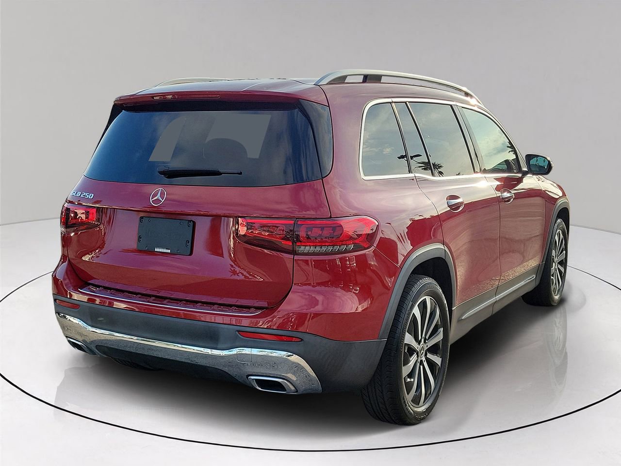 Certified 2023 Mercedes-Benz GLB 250 image 5