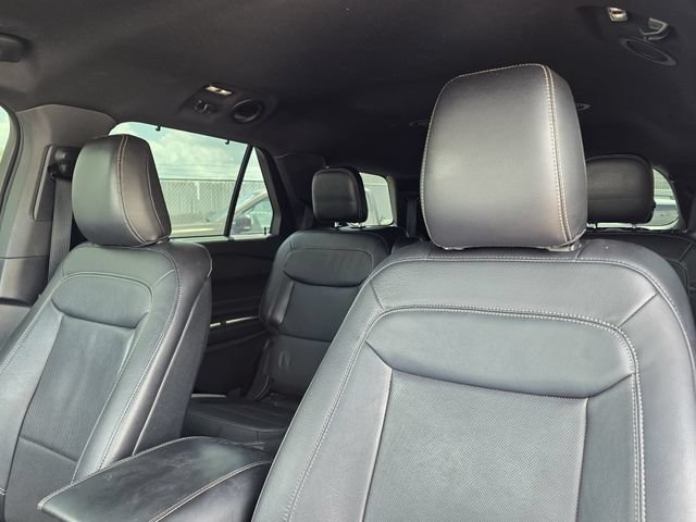Used 2020 Ford Explorer Limited RWD image 13
