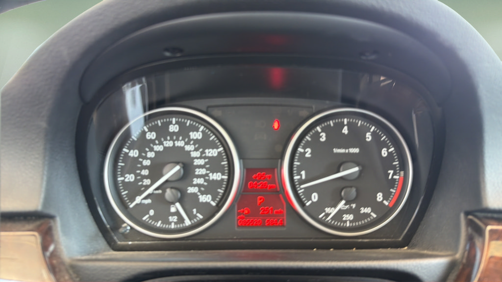 Used 2010 BMW 335i xDrive Sedan AWD/4WD image 10