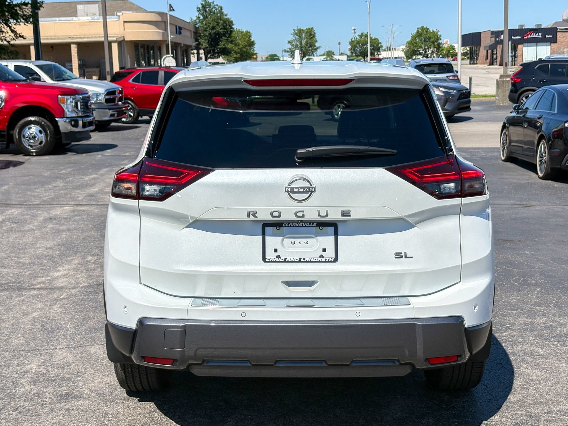 Used 2025 Nissan Rogue SL w/ SL Premium Package FWD image 16