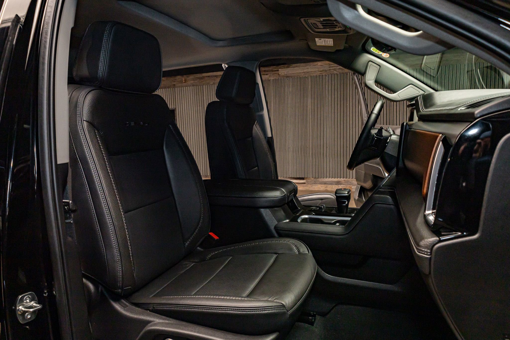 Used 2025 GMC Sierra 1500 Denali w/ Denali Reserve Package image 26