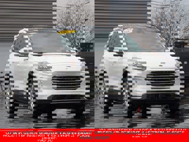 Certified 2021 Ford Escape Titanium w/ Titanium Elite Package FWD image 3