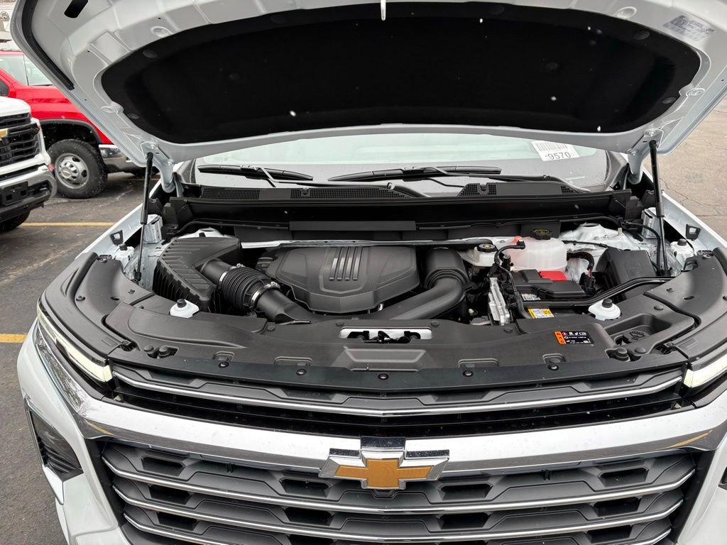New 2026 Chevrolet Traverse LT w/ LPO, Floor Liner Package image 26
