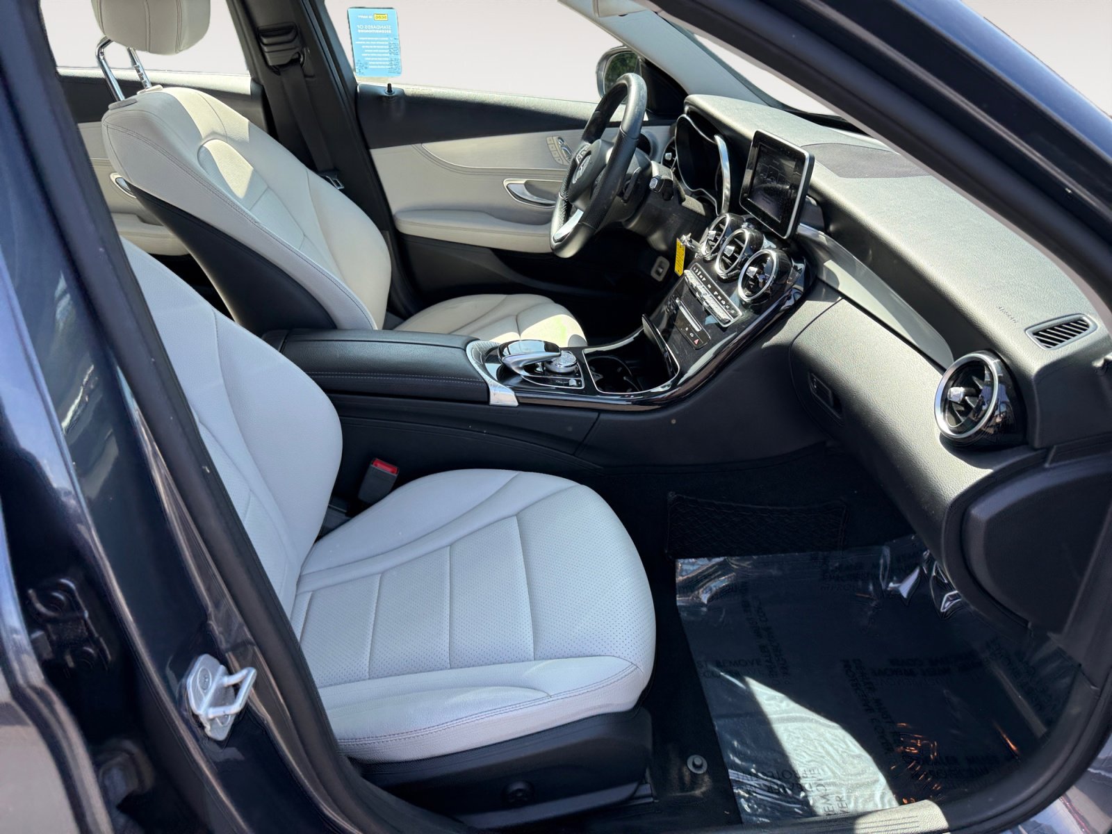 Used 2015 Mercedes-Benz C 300 Sedan image 19