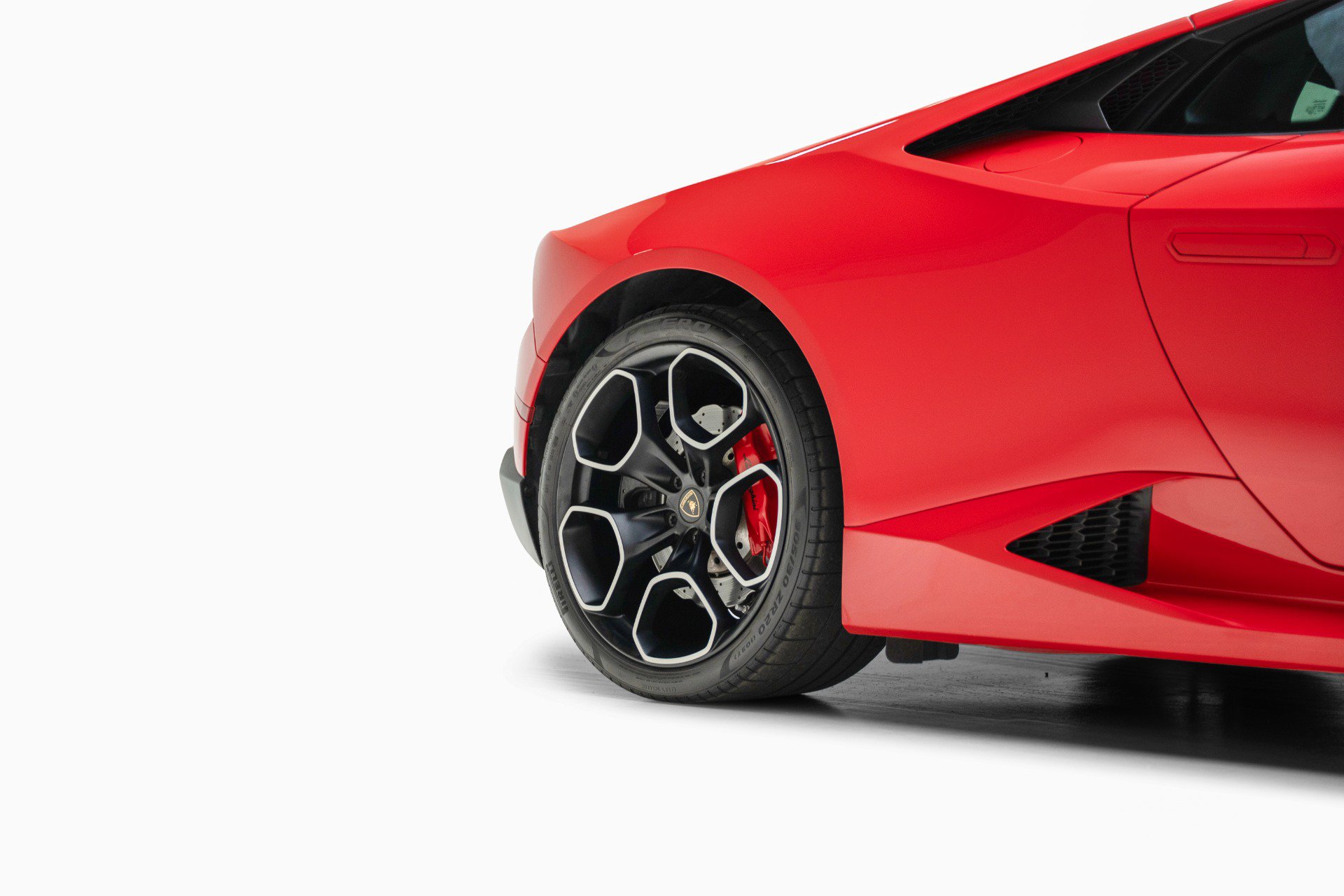 Used 2016 Lamborghini Huracan LP 580-2 RWD image 11