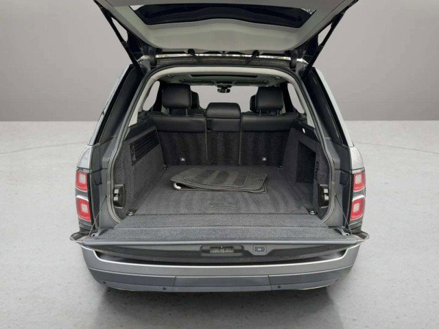 Used 2021 Land Rover Range Rover Westminster Edition image 32